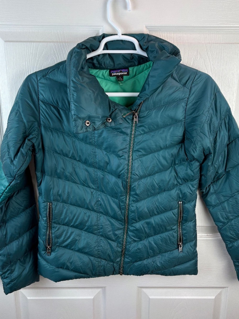 Patagonia Prow Moto Puffer Duck Down Jacket